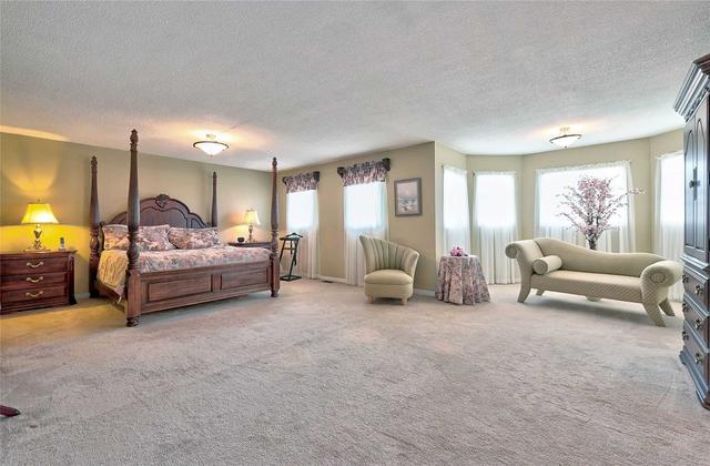 26 Cavalry Tr, House detached with 4 bedrooms, 3 bathrooms and 6 parking in Markham ON | Image 10