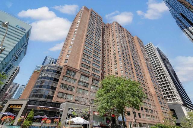 219 - 633 Bay St, Condo with 2 bedrooms, 2 bathrooms and 0 parking in Toronto ON | Card Image