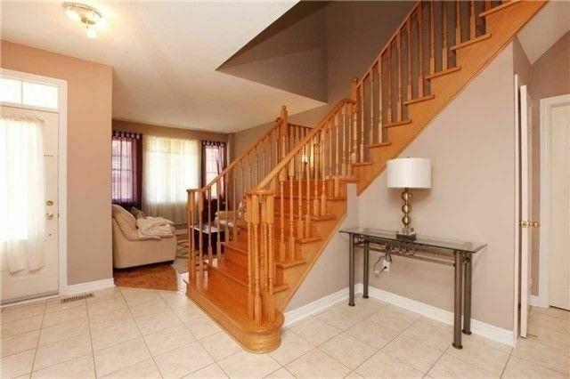 8 Nomad Cres, House detached with 4 bedrooms, 3 bathrooms and 3 parking in Brampton ON | Image 7