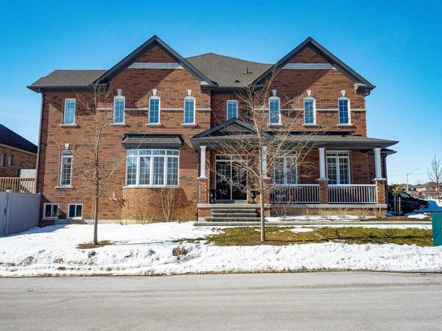 80 Fortis Cres, House attached with 4 bedrooms, 3 bathrooms and 3 parking in Bradford West Gwillimbury ON | Image 1