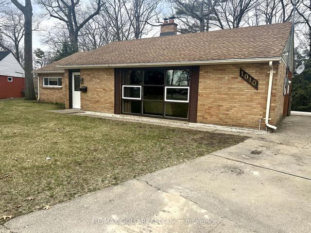 1010 Mccaw St E, House detached with 2 bedrooms, 1 bathrooms and 5 parking in Sarnia ON | Image 28