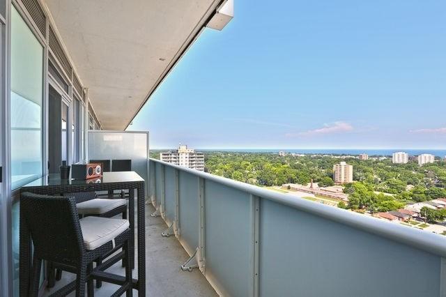 1707 - 55 Speers Rd, Condo with 1 bedrooms, 1 bathrooms and 1 parking in Oakville ON | Image 4