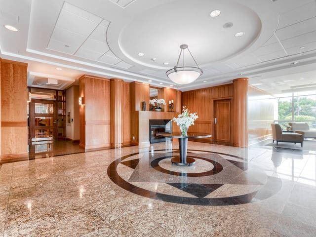 1405 - 1403 Royal York Rd, Condo with 2 bedrooms, 2 bathrooms and 1 parking in Toronto ON | Image 20