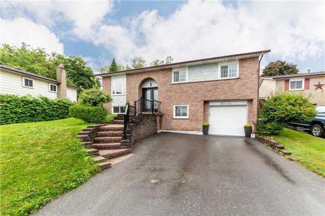 31 Rosalynne Ave, House detached with 3 bedrooms, 2 bathrooms and 2 parking in Clarington ON | Image 1