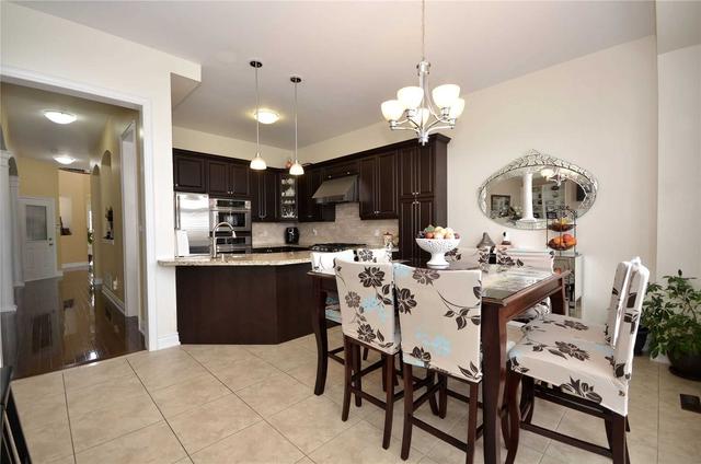 5221 Adobe Crt, House detached with 4 bedrooms, 5 bathrooms and 5 parking in Mississauga ON | Image 24