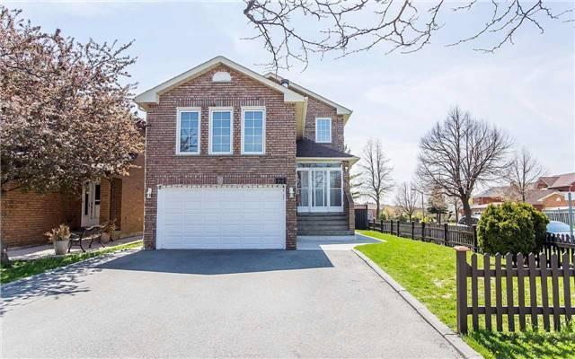 121 Creditstone Rd, House detached with 4 bedrooms, 4 bathrooms and 4 parking in Brampton ON | Image 1
