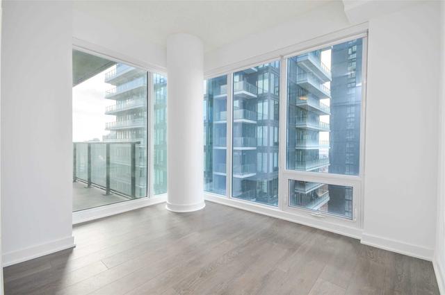 3502 - 125 Blue Jays Way, Condo with 2 bedrooms, 2 bathrooms and 0 parking in Toronto ON | Image 3
