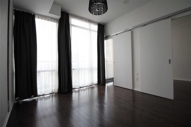4409 - 38 Grenville St, Condo with 1 bedrooms, 1 bathrooms and 0 parking in Toronto ON | Image 7