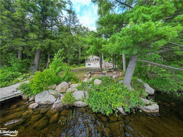 1032 Lakeshore Drive S, House detached with 4 bedrooms, 2 bathrooms and 6 parking in Bracebridge ON | Image 8
