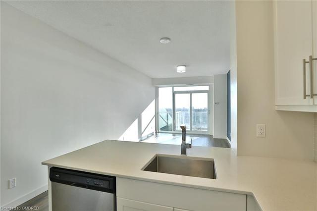 1107 - 2093 Fairview Street, House attached with 2 bedrooms, 1 bathrooms and 1 parking in Burlington ON | Image 16