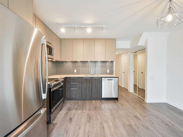 th30 - 10 Brin Dr, Townhouse with 3 bedrooms, 2 bathrooms and 1 parking in Toronto ON | Image 8