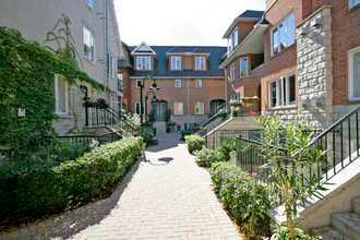 th11 - 228 St George St, Townhouse with 2 bedrooms, 1 bathrooms and 1 parking in Toronto ON | Image 2