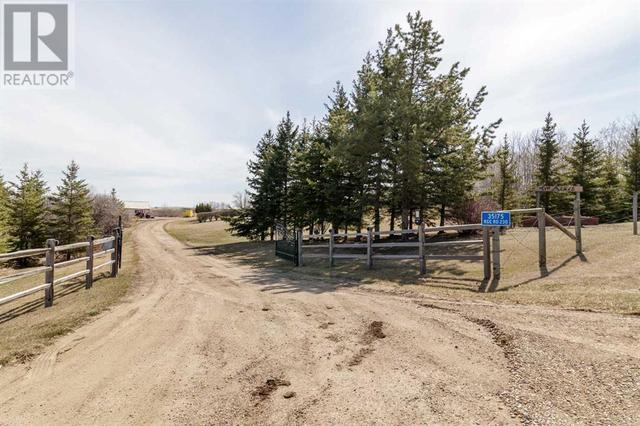 35175 Range Road 230, House detached with 6 bedrooms, 2 bathrooms and 6 parking in Red Deer County AB | Image 39