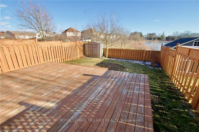 1050 Kimball Cres S, House detached with 3 bedrooms, 3 bathrooms and 3 parking in London ON | Image 24