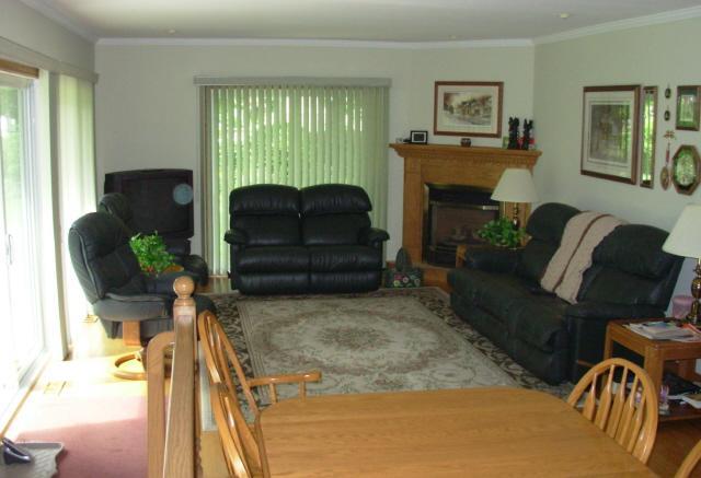 250 Ontario St S, House detached with 2 bedrooms, 3 bathrooms and null parking in Milton ON | Image 5