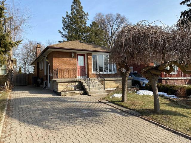 141 Preston St, House detached with 3 bedrooms, 2 bathrooms and 4 parking in Toronto ON | Image 12