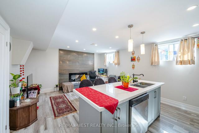 2 Delbasso Crt, House detached with 3 bedrooms, 4 bathrooms and 6 parking in Toronto ON | Image 13