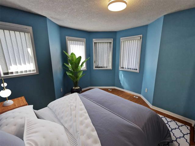 1801 - 19 Rosebank Dr, Townhouse with 4 bedrooms, 3 bathrooms and 2 parking in Toronto ON | Image 2