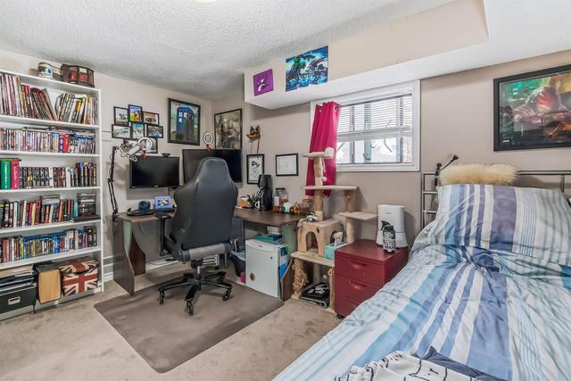 1601a 42 Street Sw, House detached with 4 bedrooms, 2 bathrooms and null parking in Calgary AB | Image 36