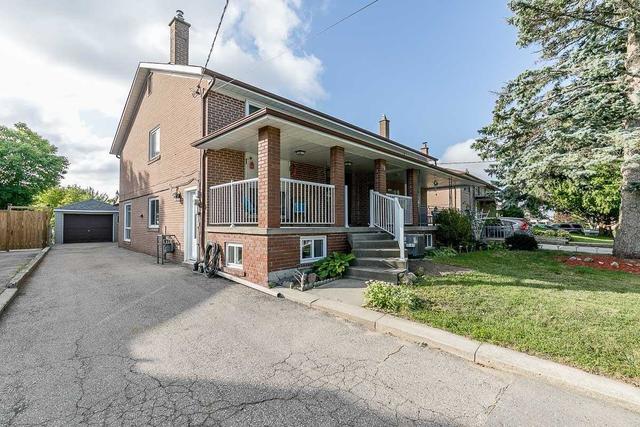 94 St Lucie Dr, House semidetached with 4 bedrooms, 2 bathrooms and 5 parking in Toronto ON | Image 1
