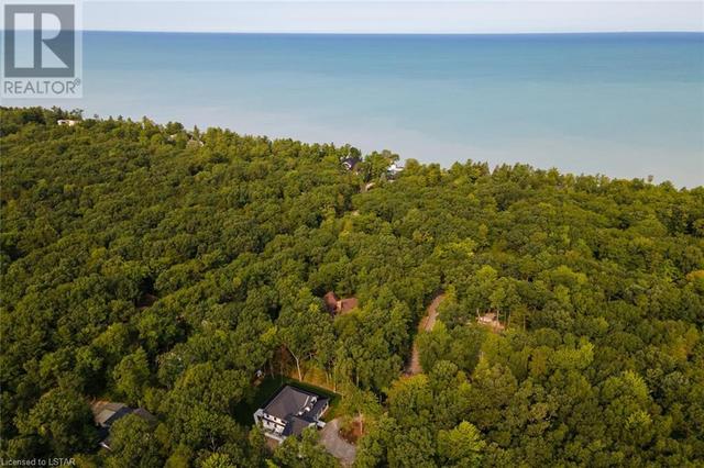 10195 Red Pine Road, House detached with 6 bedrooms, 4 bathrooms and null parking in Lambton Shores ON | Image 5