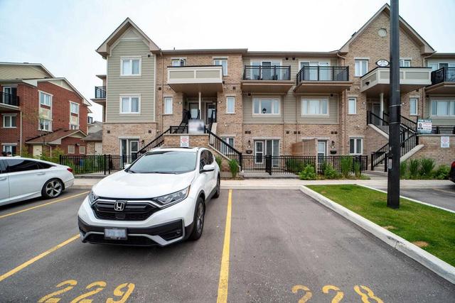 101 - 250 Sunny Medow Blvd W, Townhouse with 2 bedrooms, 2 bathrooms and 2 parking in Brampton ON | Image 1