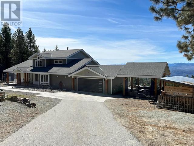 860 Bullmoose Trail, House detached with 4 bedrooms, 2 bathrooms and 2 parking in Okanagan Similkameen A BC | Image 1