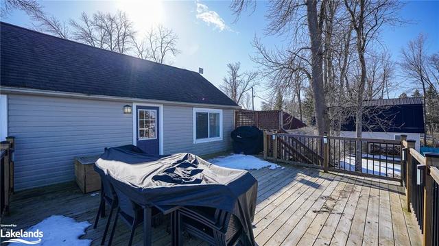215 Avery Point Road, House detached with 5 bedrooms, 2 bathrooms and 4 parking in Kawartha Lakes ON | Image 40