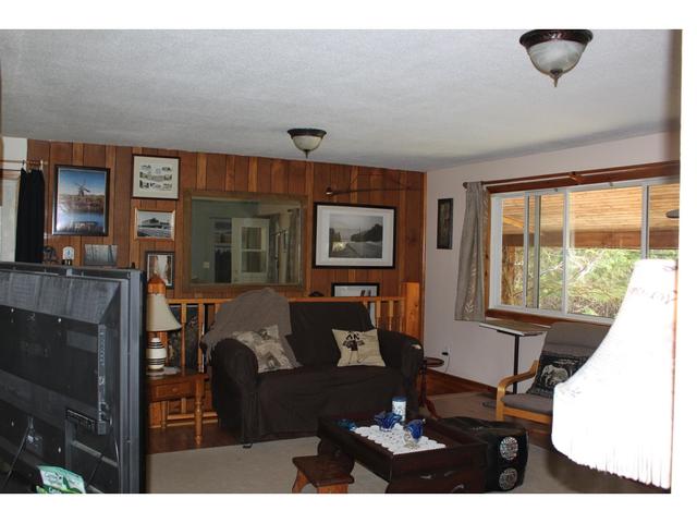 226 Burton Main Road, House detached with 3 bedrooms, 2 bathrooms and null parking in Central Kootenay K BC | Image 5