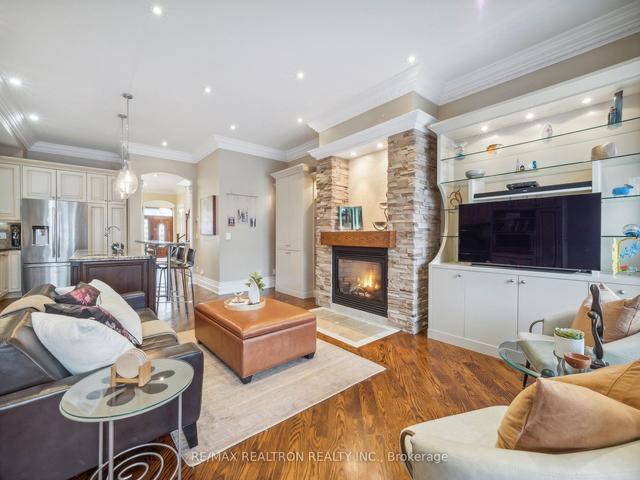 412 Deloraine Ave, House detached with 3 bedrooms, 4 bathrooms and 3 parking in Toronto ON | Image 9