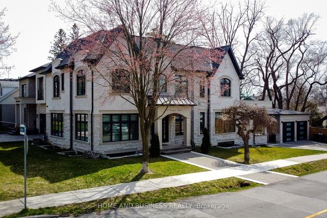 1 Oregon Tr, House detached with 4 bedrooms, 6 bathrooms and 5 parking in Toronto ON | Image 12
