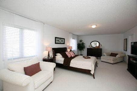 4 Belleville Dr, House detached with 4 bedrooms, 3 bathrooms and 4 parking in Brampton ON | Image 5