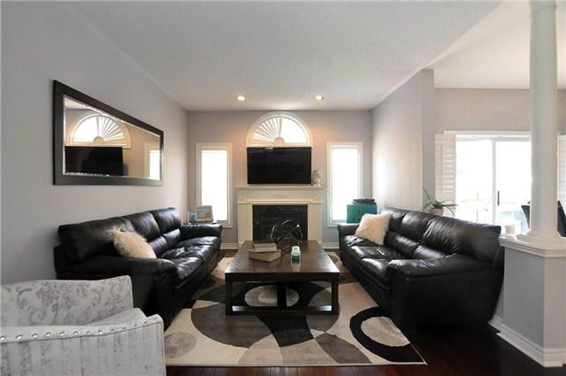 811 Colter St, House detached with 3 bedrooms, 4 bathrooms and 4 parking in Newmarket ON | Image 6