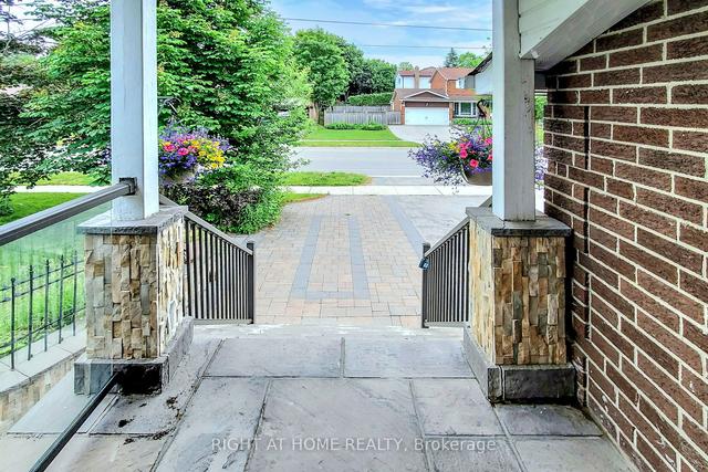209 London Rd E, House detached with 3 bedrooms, 3 bathrooms and 7 parking in Newmarket ON | Image 23
