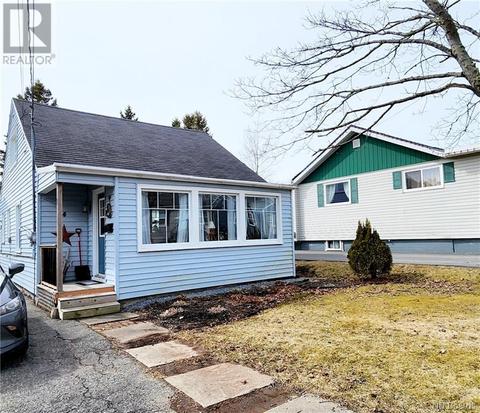 34 Wilton Street, House detached with 3 bedrooms, 1 bathrooms and null parking in Saint John NB | Card Image