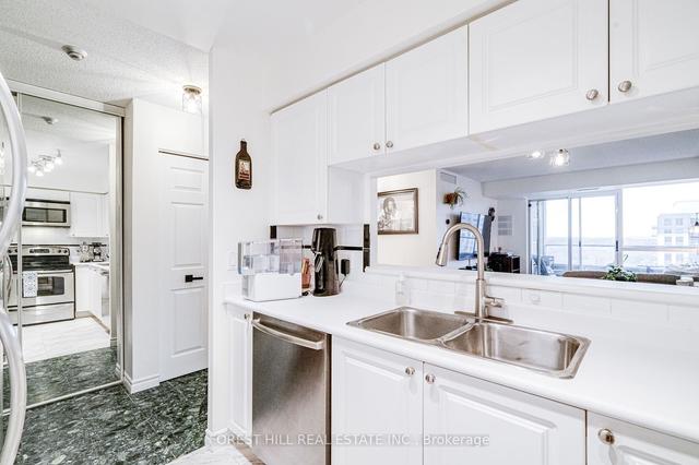 1206 - 8 Covington Rd, Condo with 2 bedrooms, 2 bathrooms and 1 parking in Toronto ON | Image 3