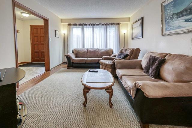 418 Grange Crt, House detached with 3 bedrooms, 2 bathrooms and 3 parking in Oshawa ON | Image 11