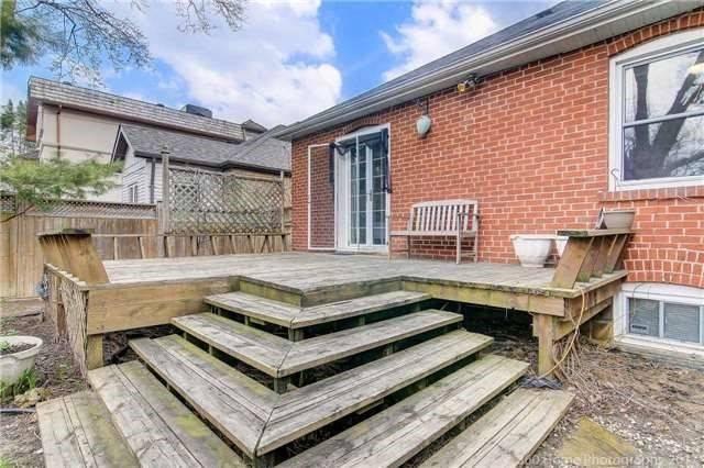 80 Avondale Ave, House detached with 3 bedrooms, 2 bathrooms and 3 parking in Toronto ON | Image 4