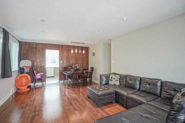 5 Moccasin Tr, House detached with 3 bedrooms, 2 bathrooms and 3 parking in Toronto ON | Image 20