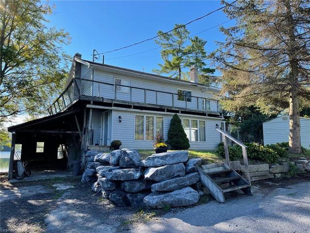 5960 Bedford Road, House detached with 3 bedrooms, 2 bathrooms and 4 parking in South Frontenac ON | Image 1