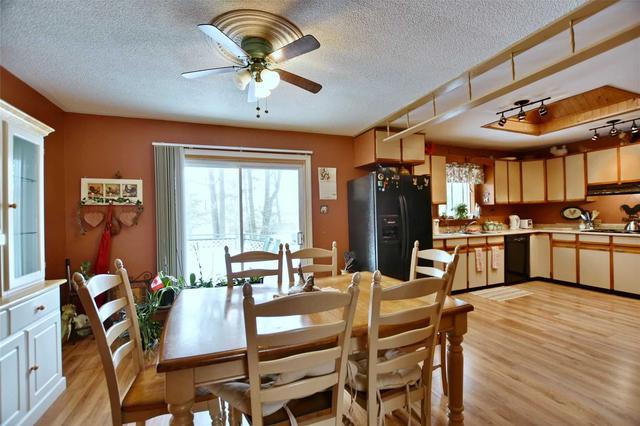 116 Ansley Rd, House detached with 5 bedrooms, 2 bathrooms and 7 parking in Wasaga Beach ON | Image 2