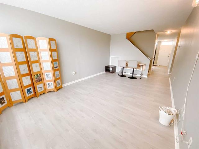 211 - 50 Sunny Glenway Glwy, Townhouse with 4 bedrooms, 2 bathrooms and 1 parking in Toronto ON | Image 15