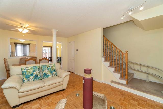 42 Native Landing Cres, House semidetached with 3 bedrooms, 4 bathrooms and 2 parking in Brampton ON | Image 4