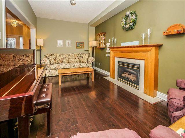861 Surin Crt, House detached with 4 bedrooms, 3 bathrooms and 4 parking in Newmarket ON | Image 9