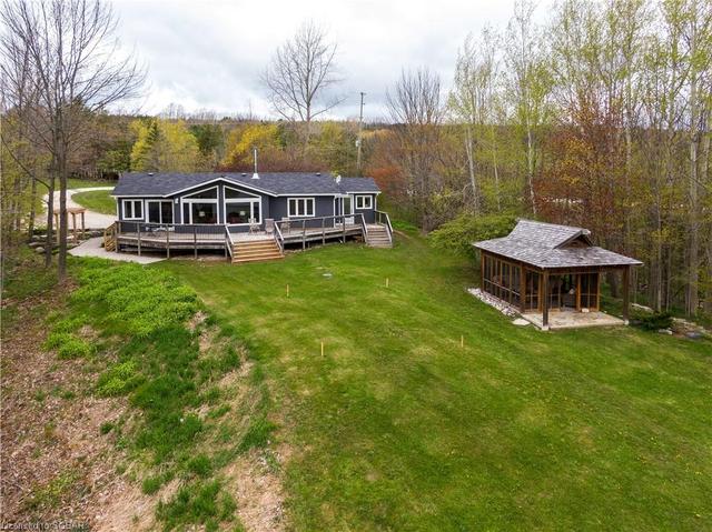686352 19 Sideroad, House detached with 5 bedrooms, 3 bathrooms and 6 parking in Grey Highlands ON | Image 27