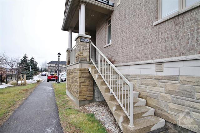 3785 Canyon Walk Drive, House attached with 2 bedrooms, 2 bathrooms and 1 parking in Ottawa ON | Image 3