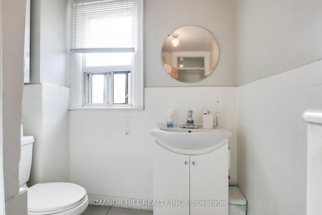 1531 Dupont St, House semidetached with 4 bedrooms, 6 bathrooms and 4 parking in Toronto ON | Image 11