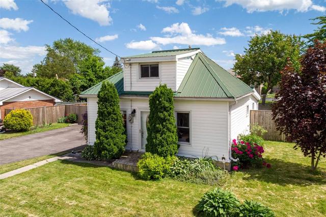 363 Annapolis Ave, House detached with 2 bedrooms, 1 bathrooms and 6 parking in Oshawa ON | Image 34