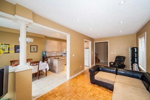 119 Guery Cres, House detached with 4 bedrooms, 4 bathrooms and 2 parking in Vaughan ON | Image 3