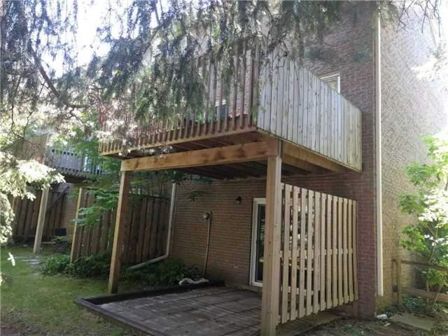 212 Westcourt Pl, Townhouse with 2 bedrooms, 2 bathrooms and 1 parking in Waterloo ON | Image 6